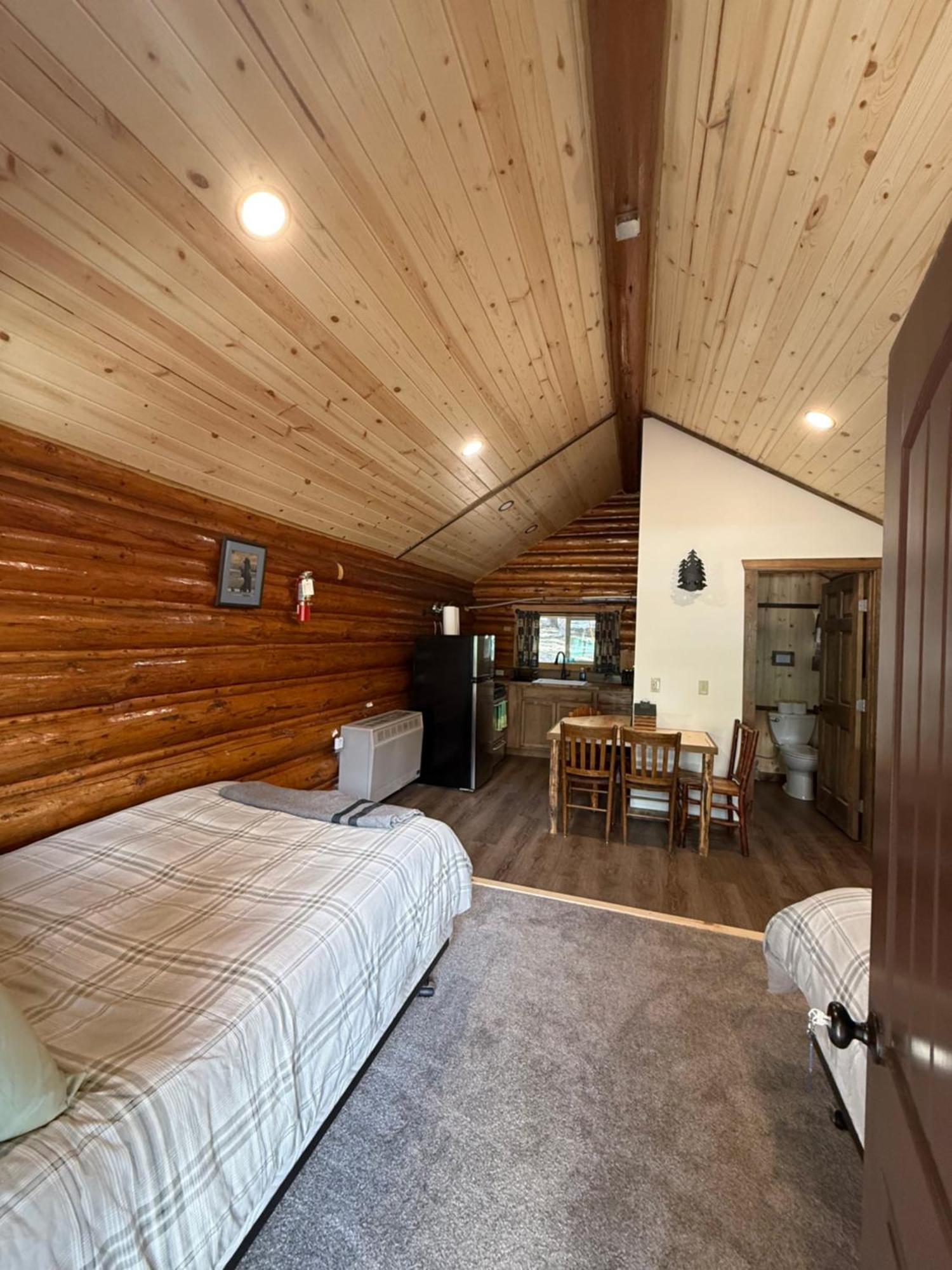 Motel Silver Gate 3*