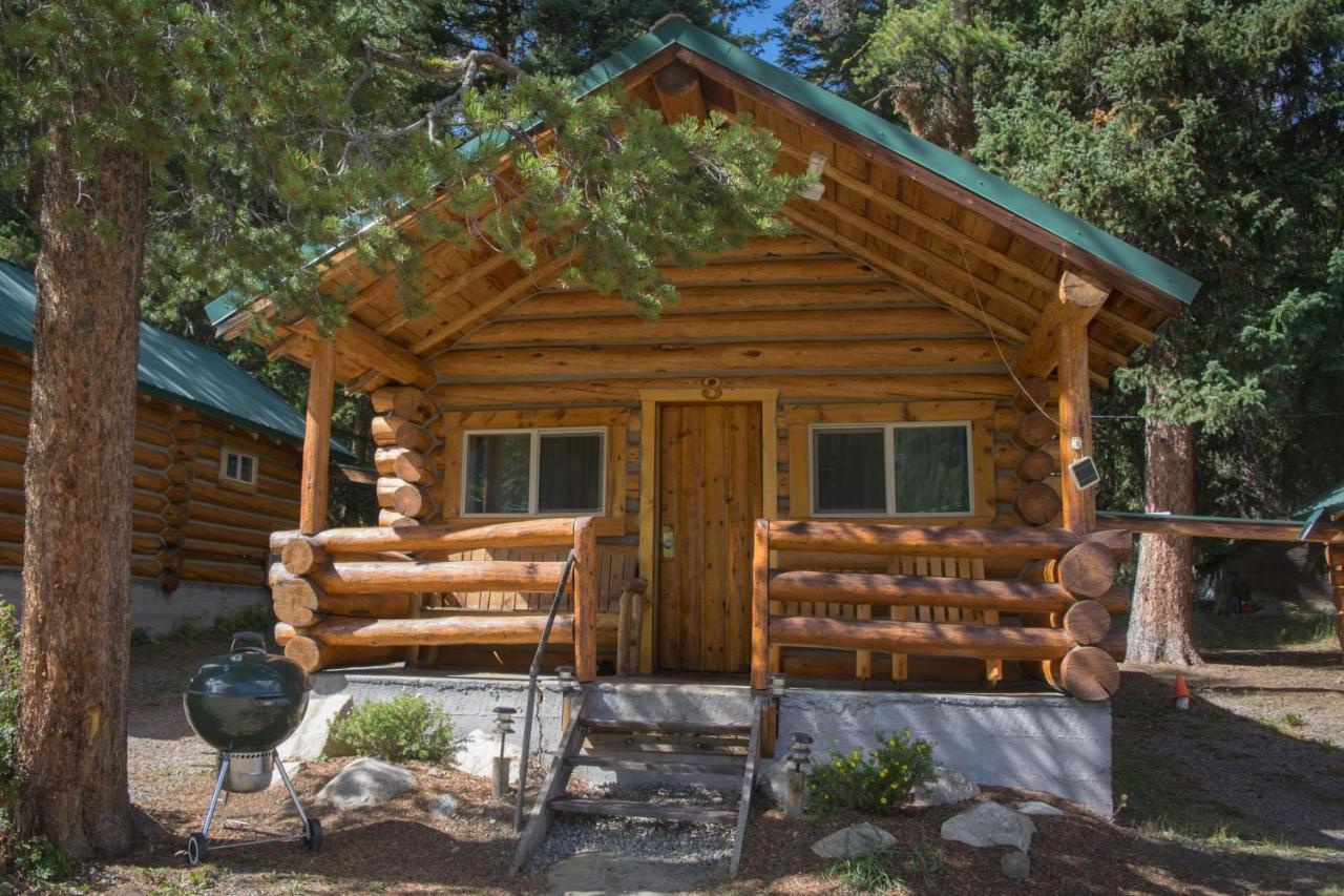 Silver Gate Lodging Motel Cooke City