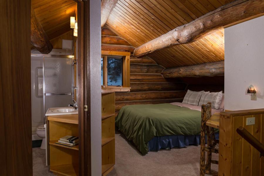 Silver Gate Motel 3*