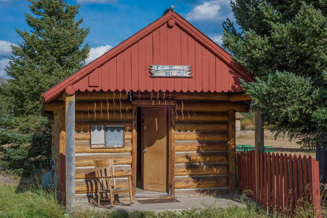 Silver Gate Cooke City